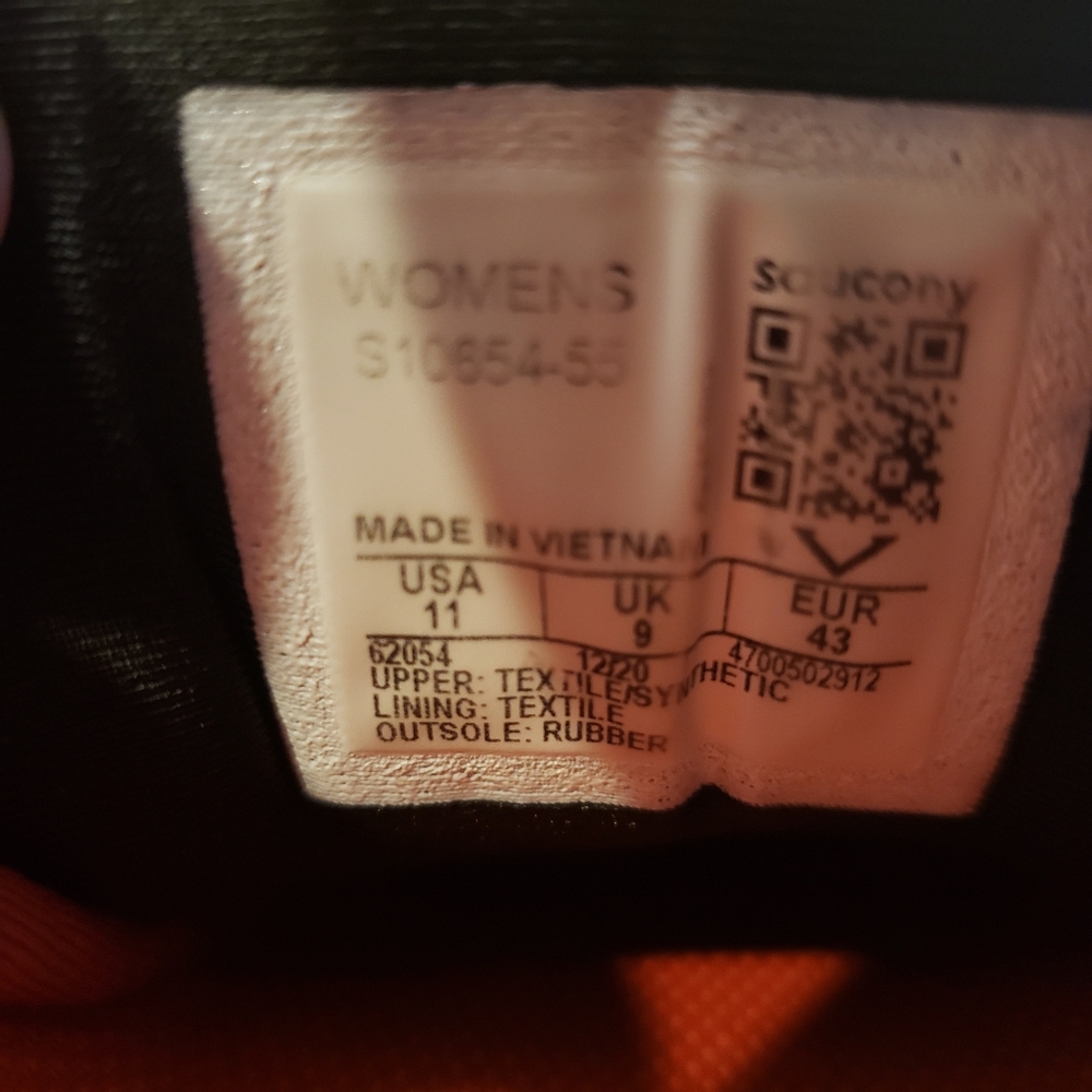 Size 11 - Saucony Guide 14 Alloy Cherry W - Picture 8 of 8